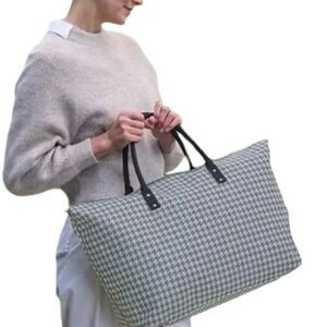 Lulu Dharma Tote Bag Black Houdstooth Weekender Overnight Travel Fraiser‎ Vegan